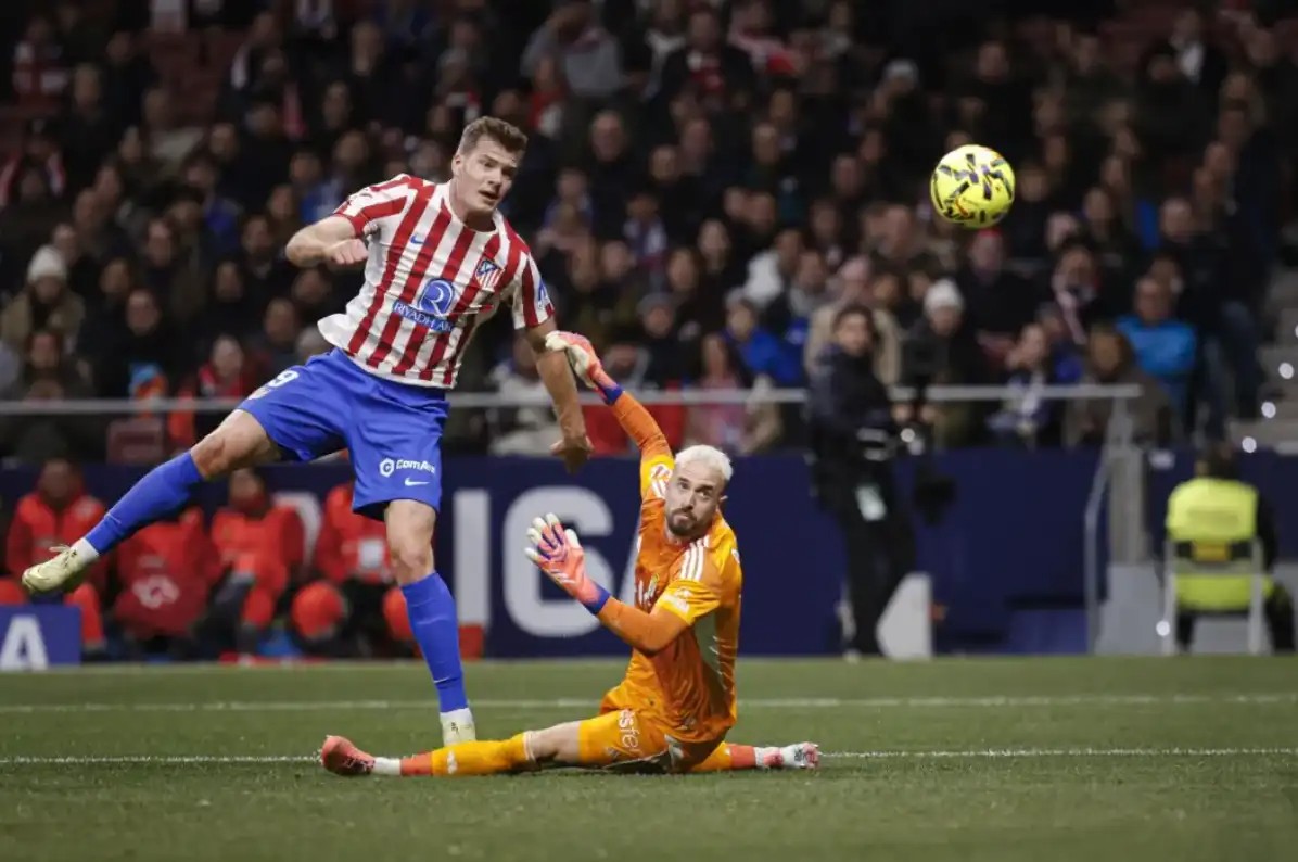 索罗斯独中两元，马竞取得主场十连胜